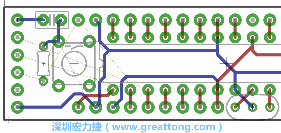 4.1. 把剩下的元件移動到電路板工作區(qū)上。